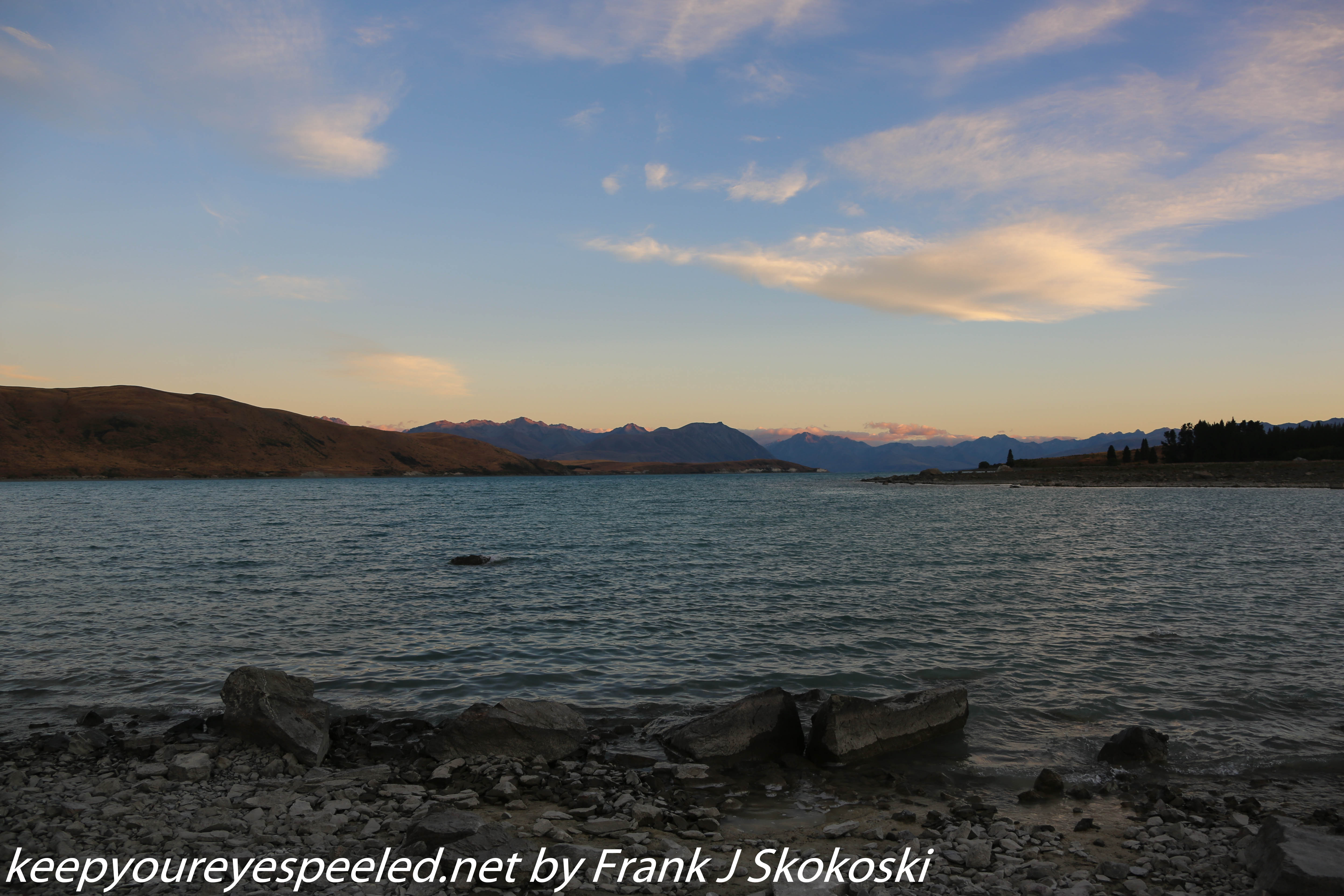 New-Zealand-Day-Five-lake-tepako-morning-walk-4-of-32