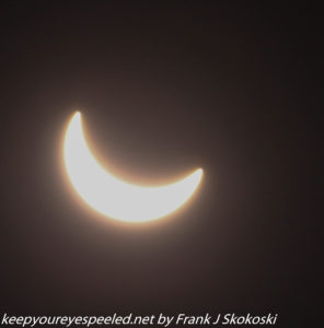 moon eclipsing solar disc